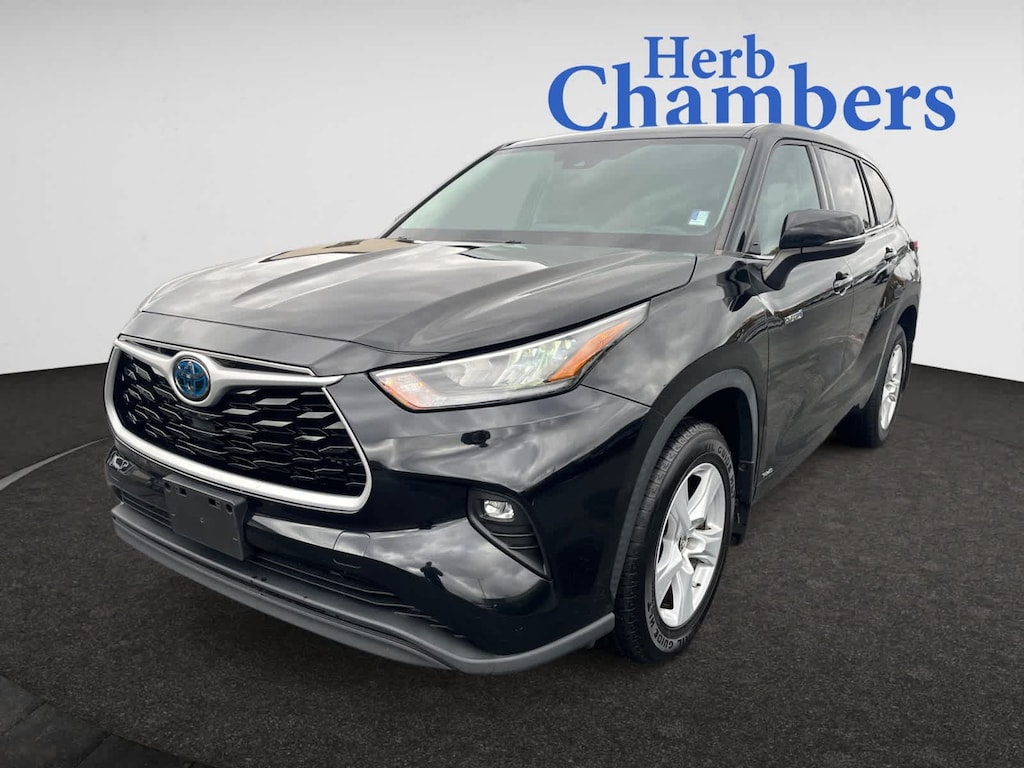 Used 2020 Toyota Highlander Hybrid LE SUV