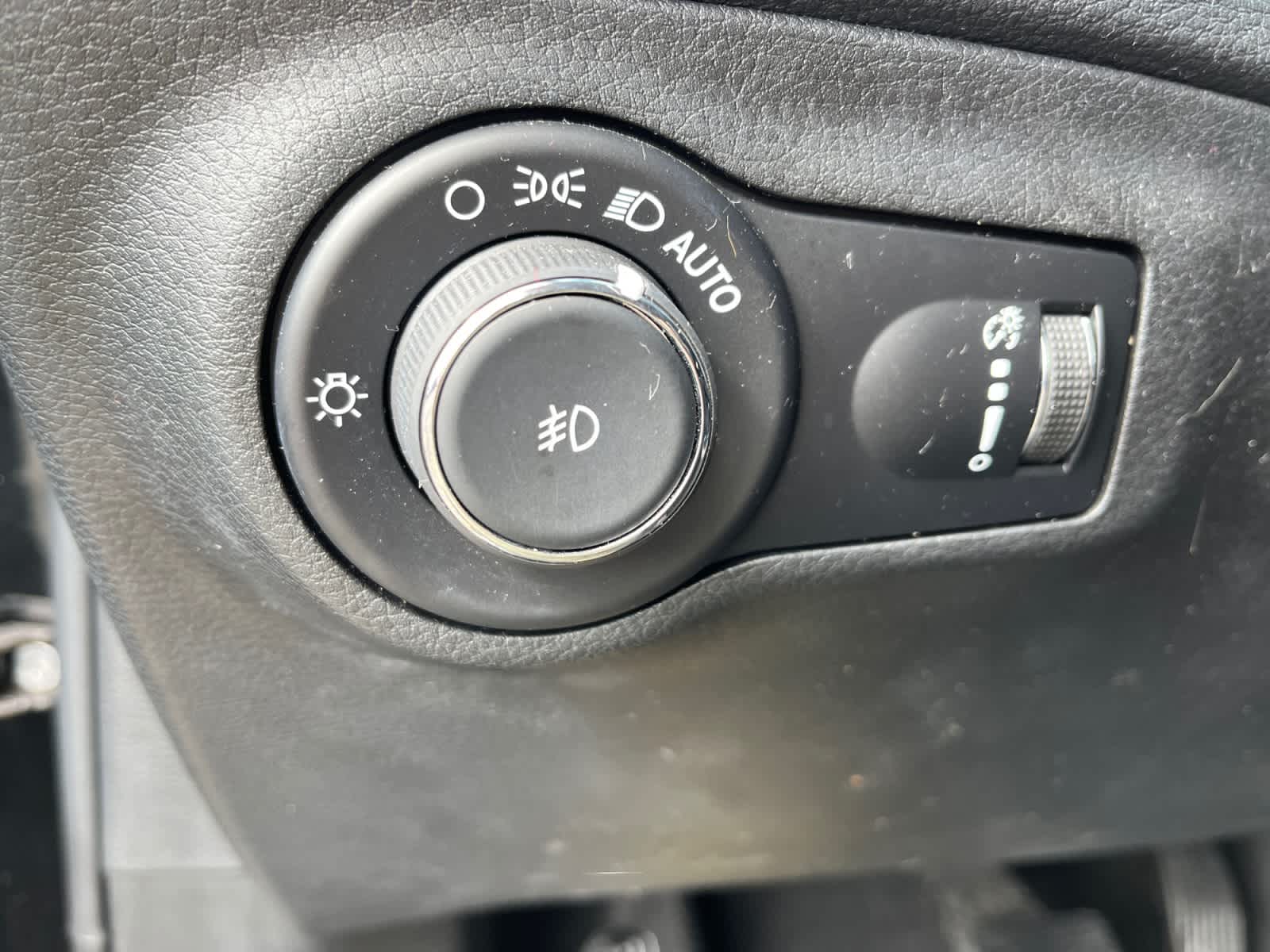 used 2020 Jeep Compass car, priced at $15,321