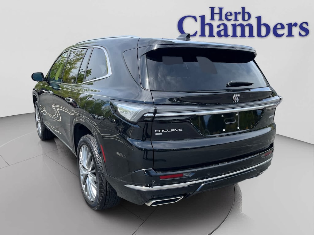 Used 2025 Buick Enclave Avenir SUV