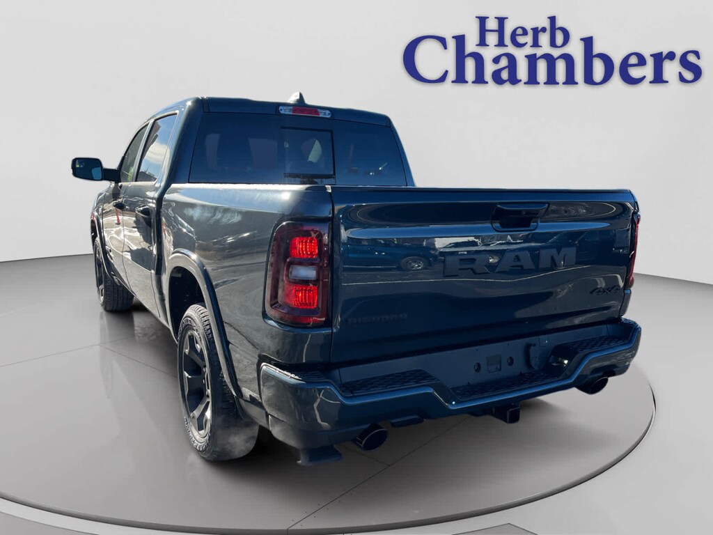 New 2026 Ram 1500 BIG HORN CREW CAB 4X4 5'7 BOX Pickup