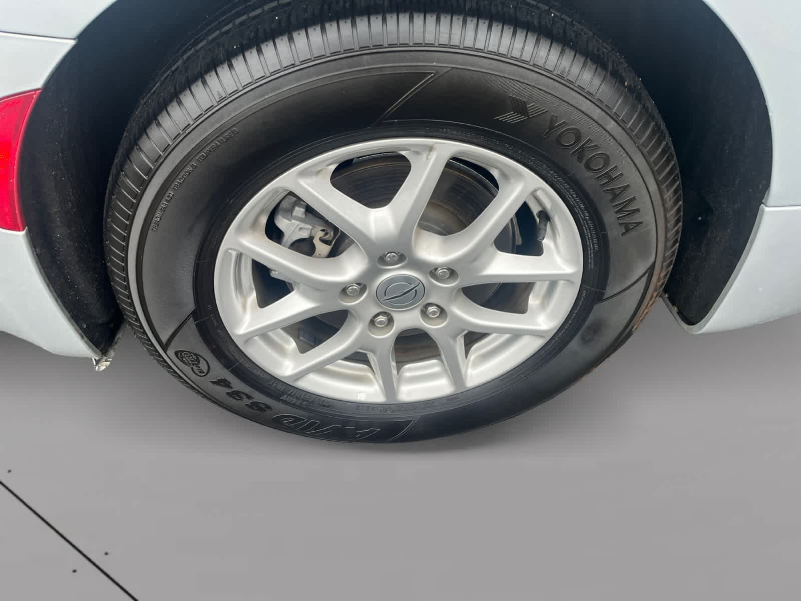 used 2024 Chrysler Pacifica car, priced at $27,069