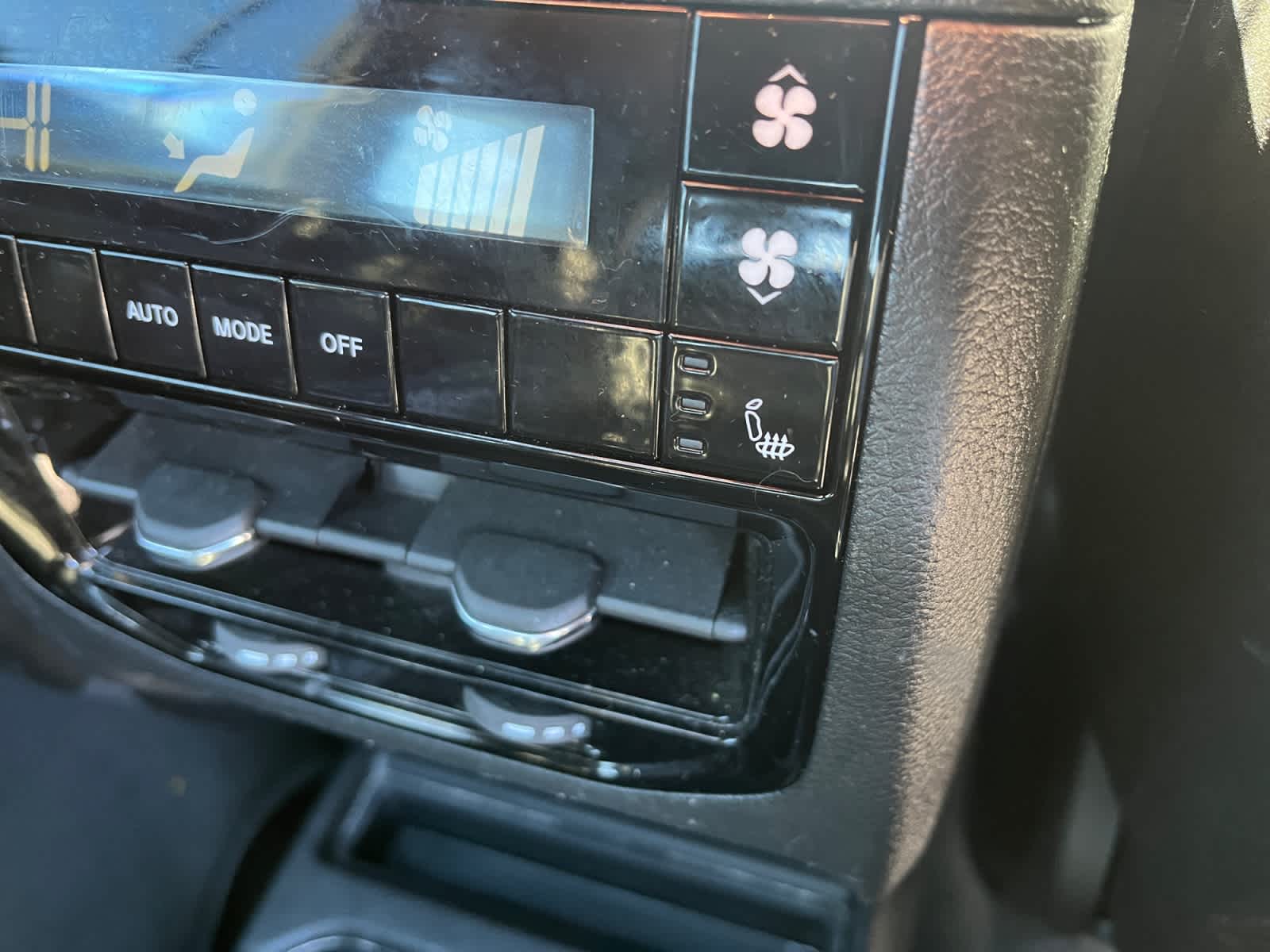 used 2024 Jeep Grand Cherokee L car, priced at $35,143