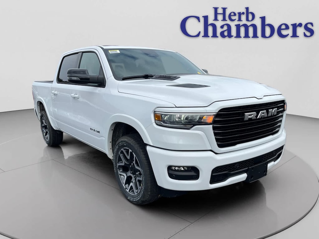 New 2026 Ram 1500 LARAMIE CREW CAB 4X4 5'7 BOX Pickup