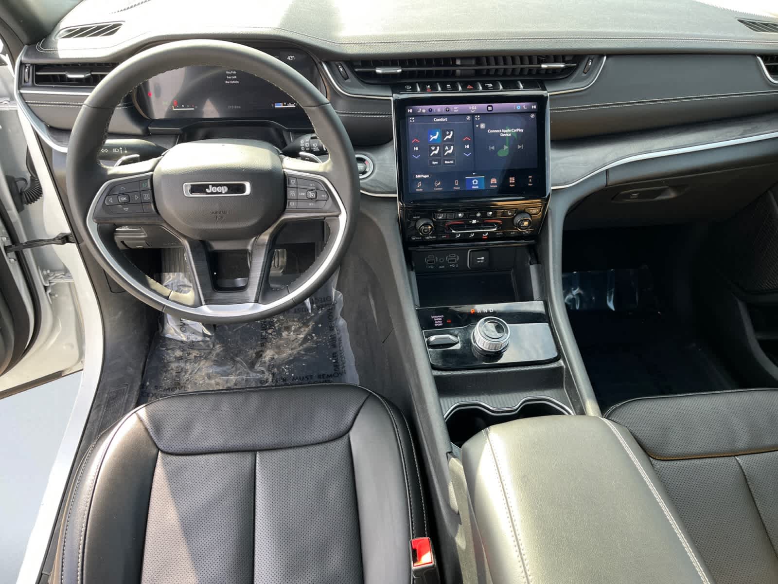 used 2024 Jeep Grand Cherokee L car, priced at $35,039