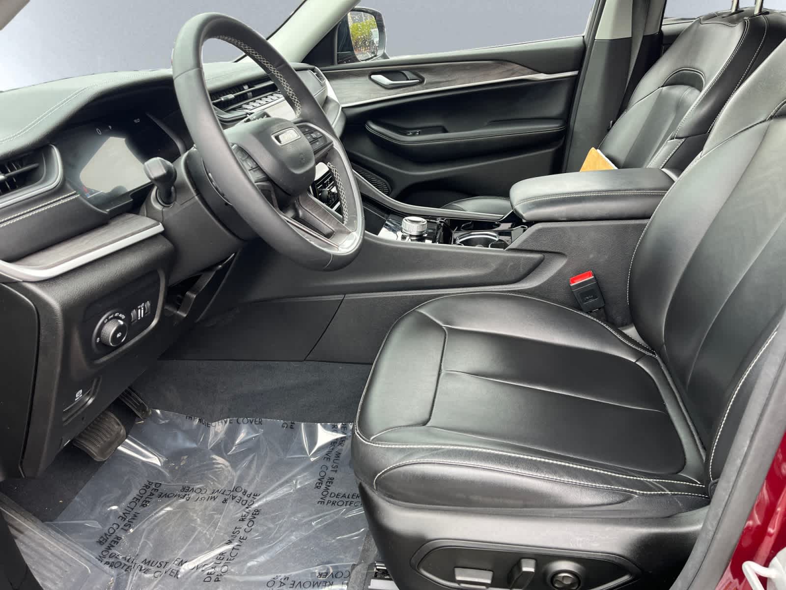 used 2023 Jeep Grand Cherokee car, priced at $33,131