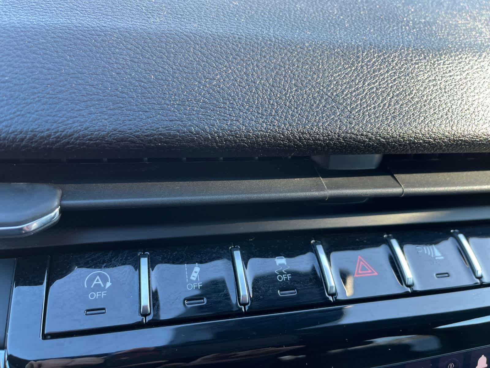 used 2024 Jeep Grand Cherokee L car, priced at $29,403