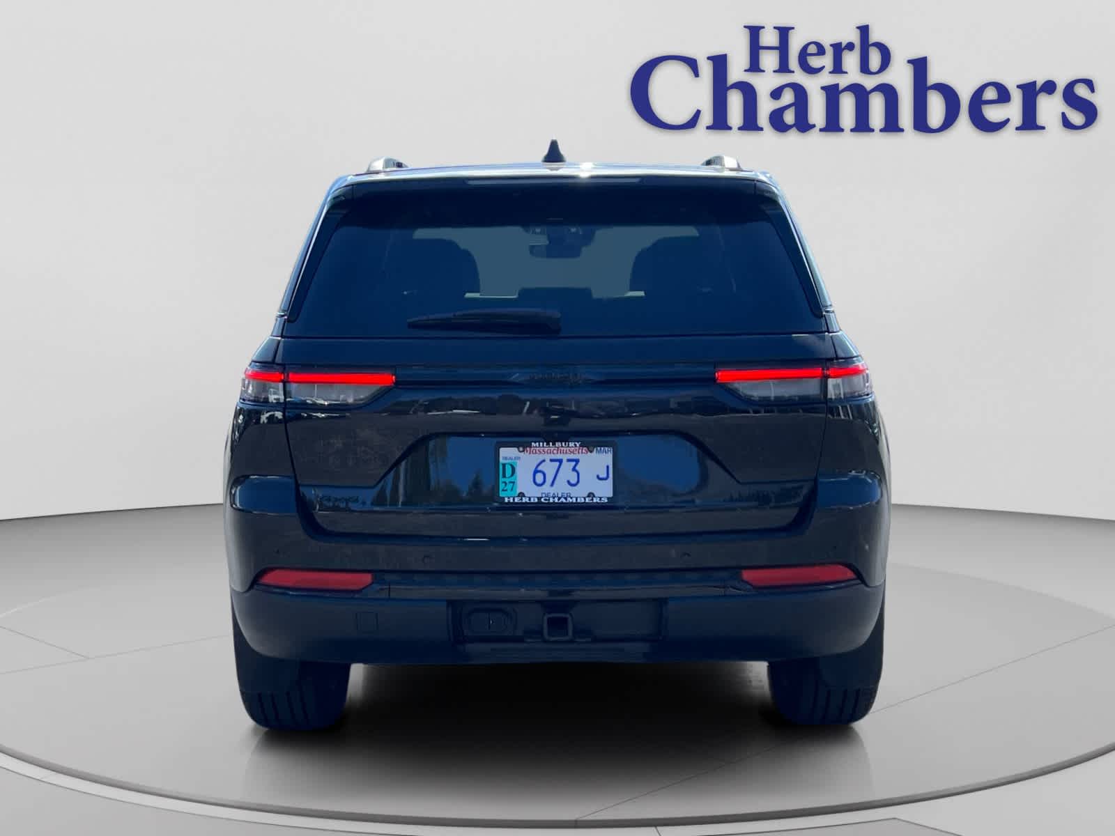 used 2025 Jeep Grand Cherokee car, priced at $41,729