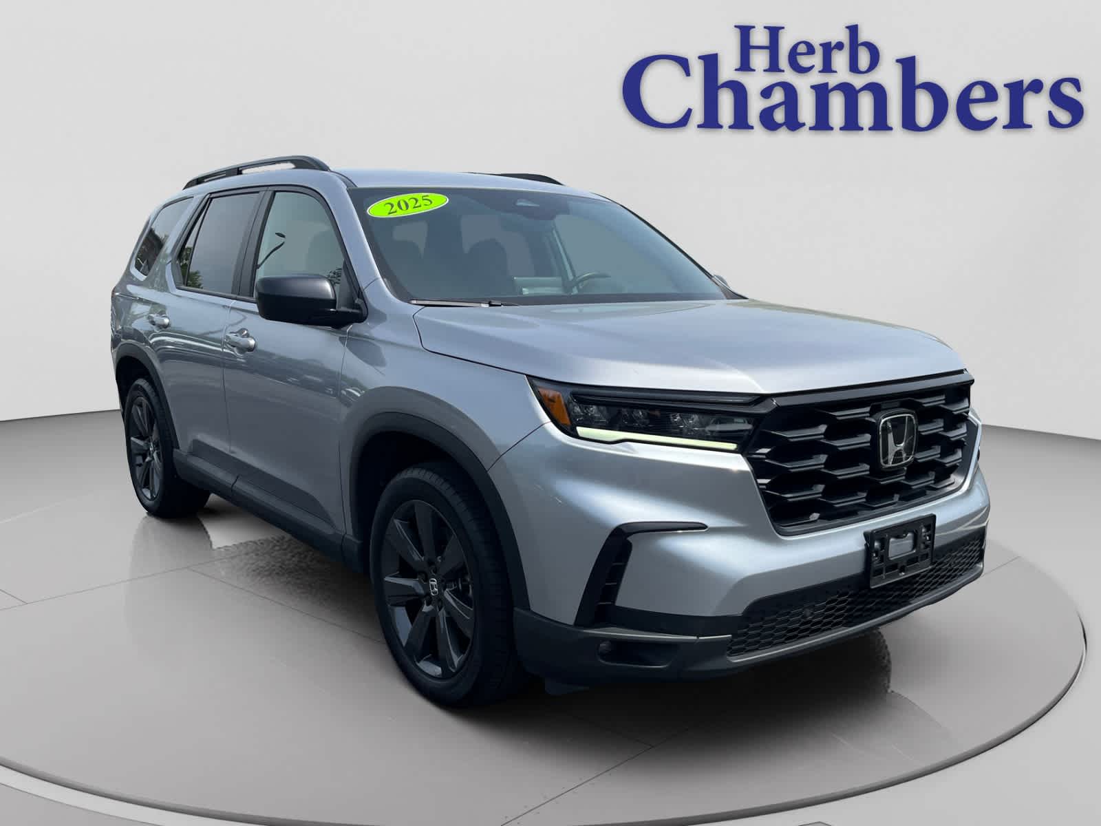 2025 Honda Pilot Sport AWD's photo