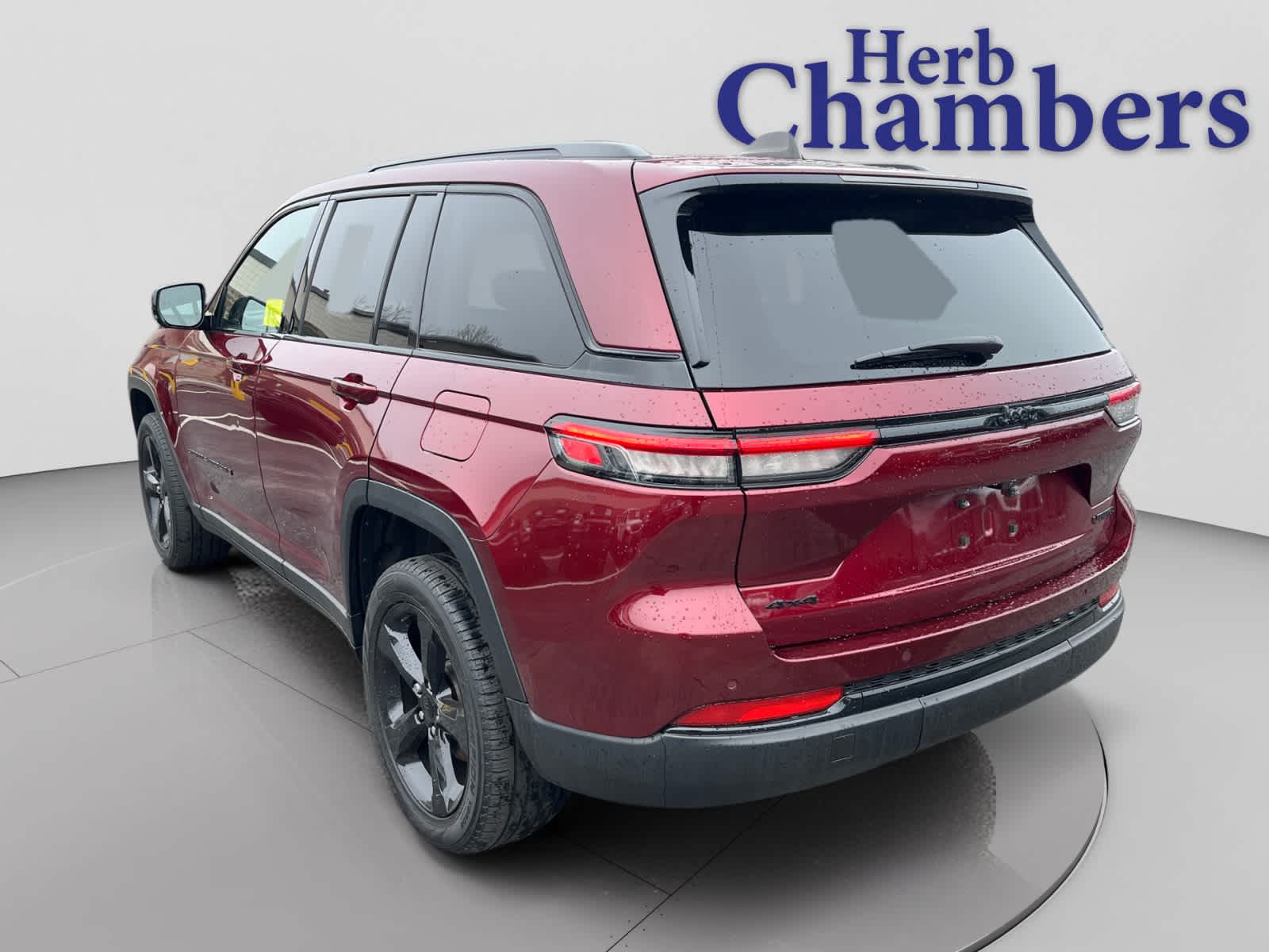 used 2023 Jeep Grand Cherokee car, priced at $33,131