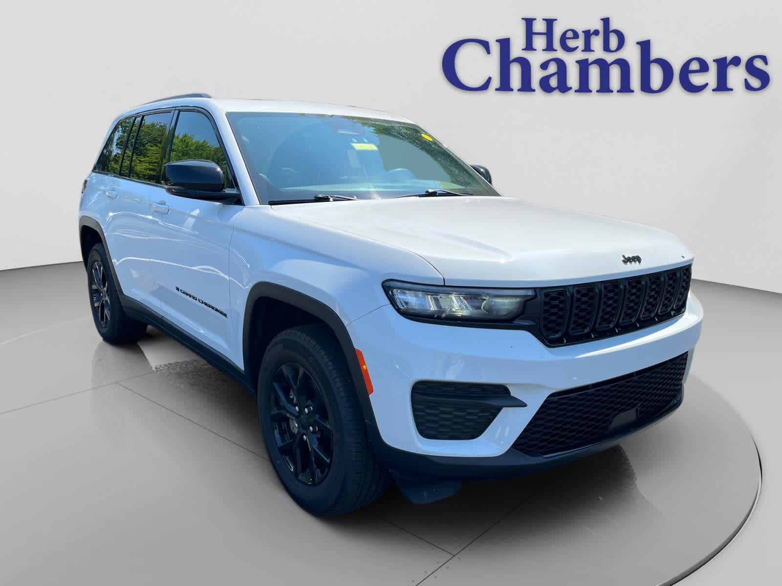 Bright White Clearcoat 2024 Jeep Grand Cherokee SUV / Crossover Four-Wheel Drive Automatic
