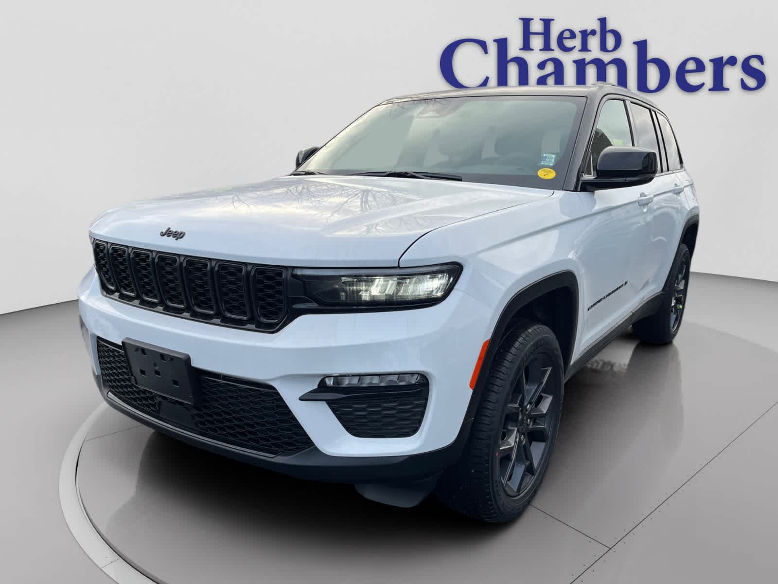 new 2025 Jeep Grand Cherokee car, priced at $49,540