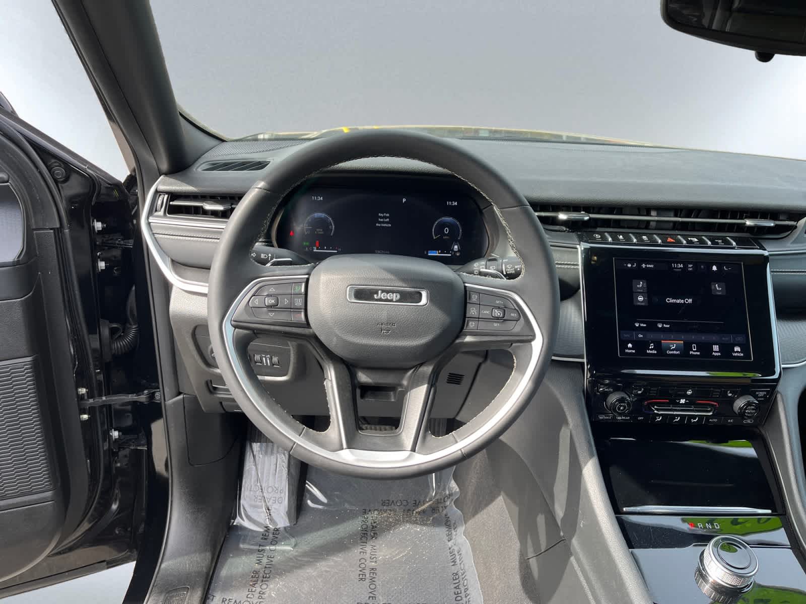 used 2023 Jeep Grand Cherokee car, priced at $28,135