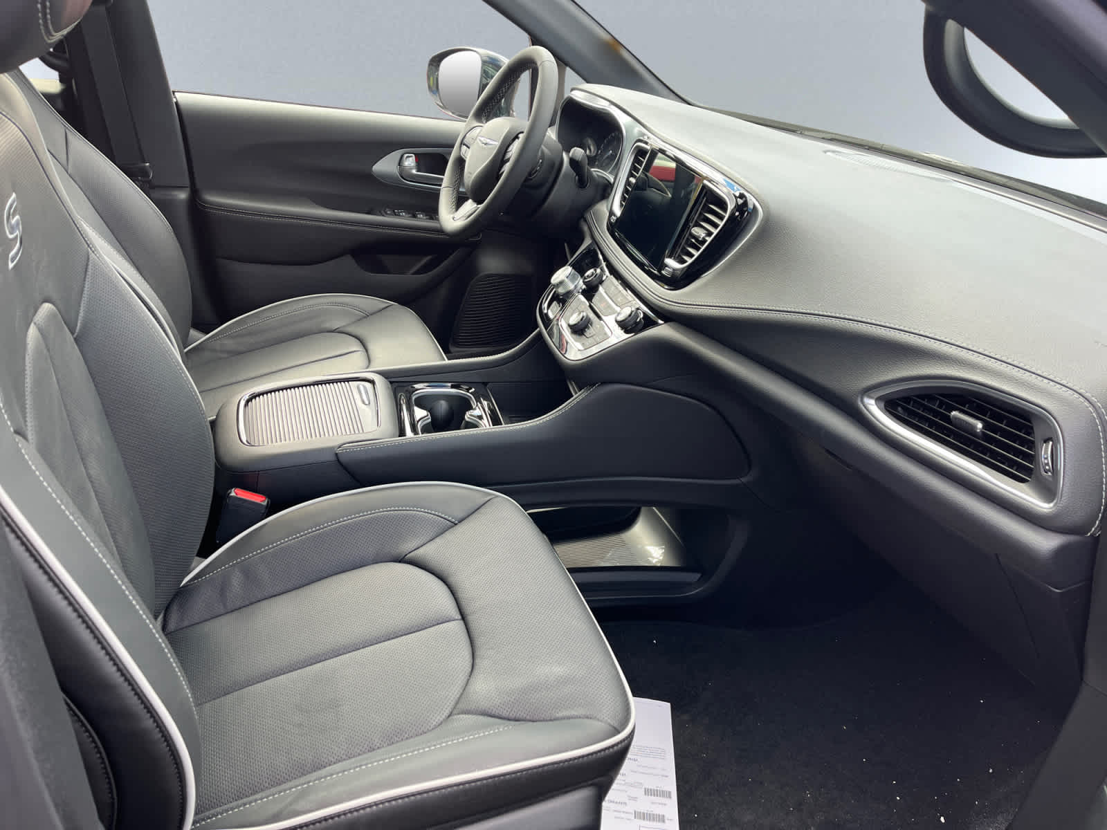 new 2026 Chrysler Pacifica car, priced at $58,460