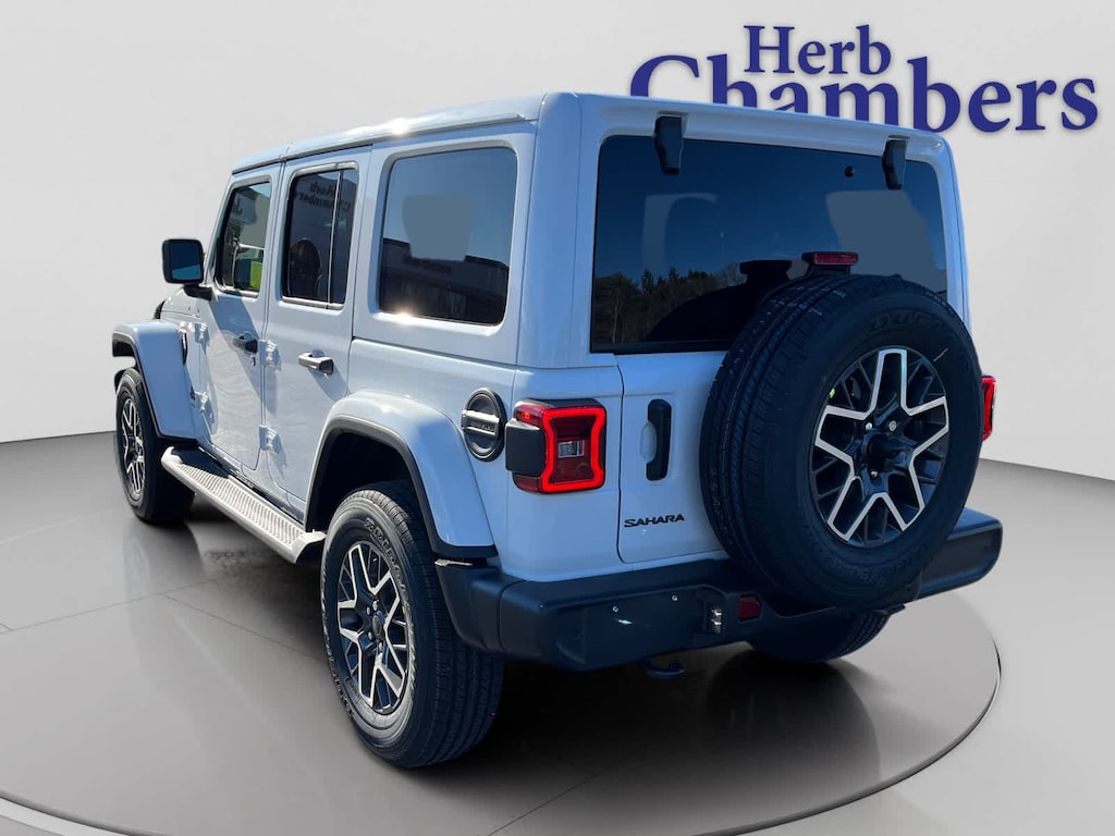 New 2026 Jeep Wrangler 4-DOOR SAHARA Sport Utility