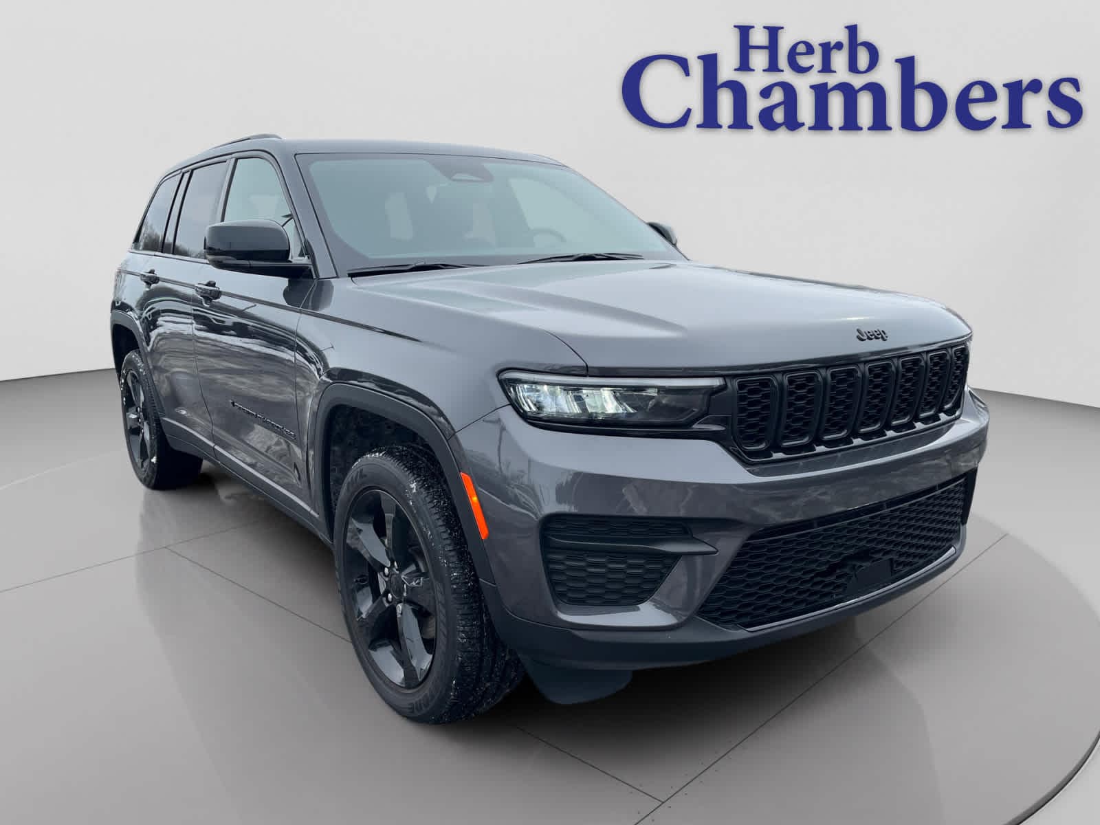 used 2024 Jeep Grand Cherokee car, priced at $33,303