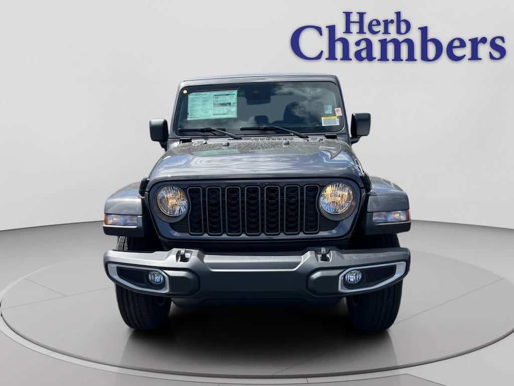 New 2025 Jeep Gladiator SPORT S 4X4 Pickup