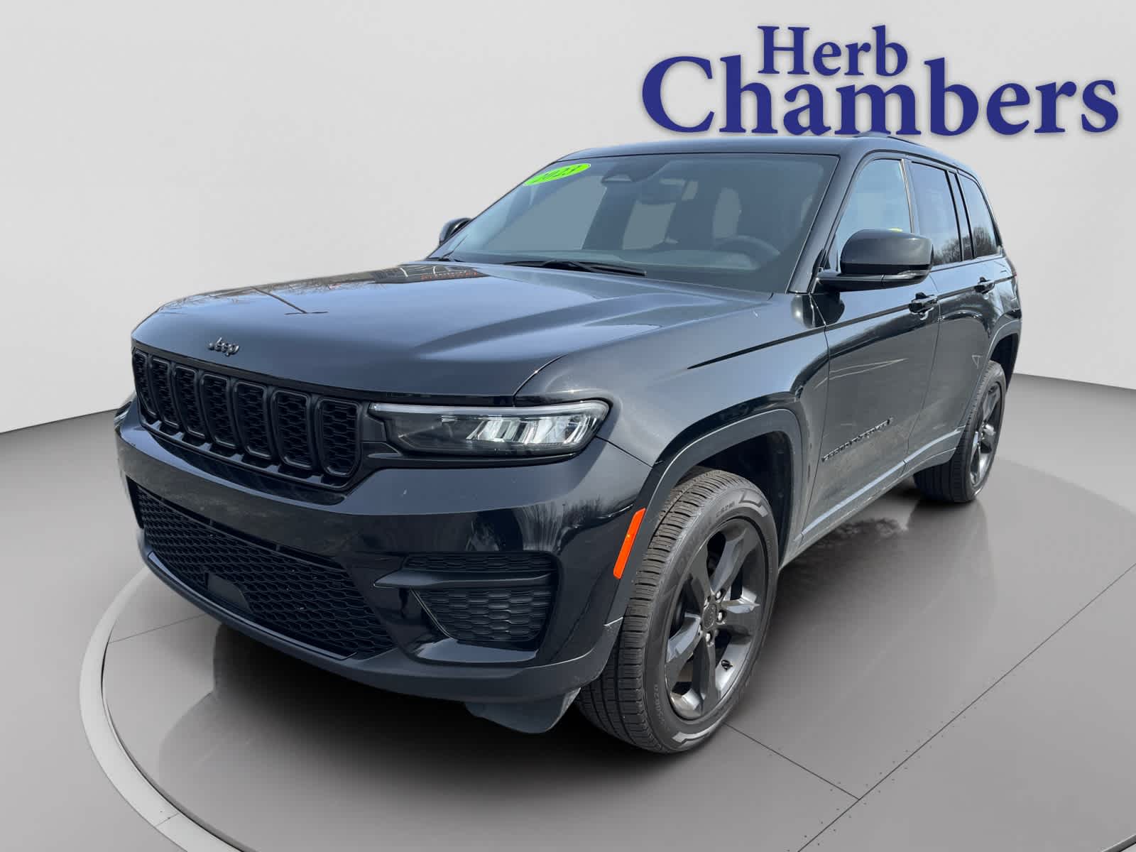 used 2023 Jeep Grand Cherokee car, priced at $28,135