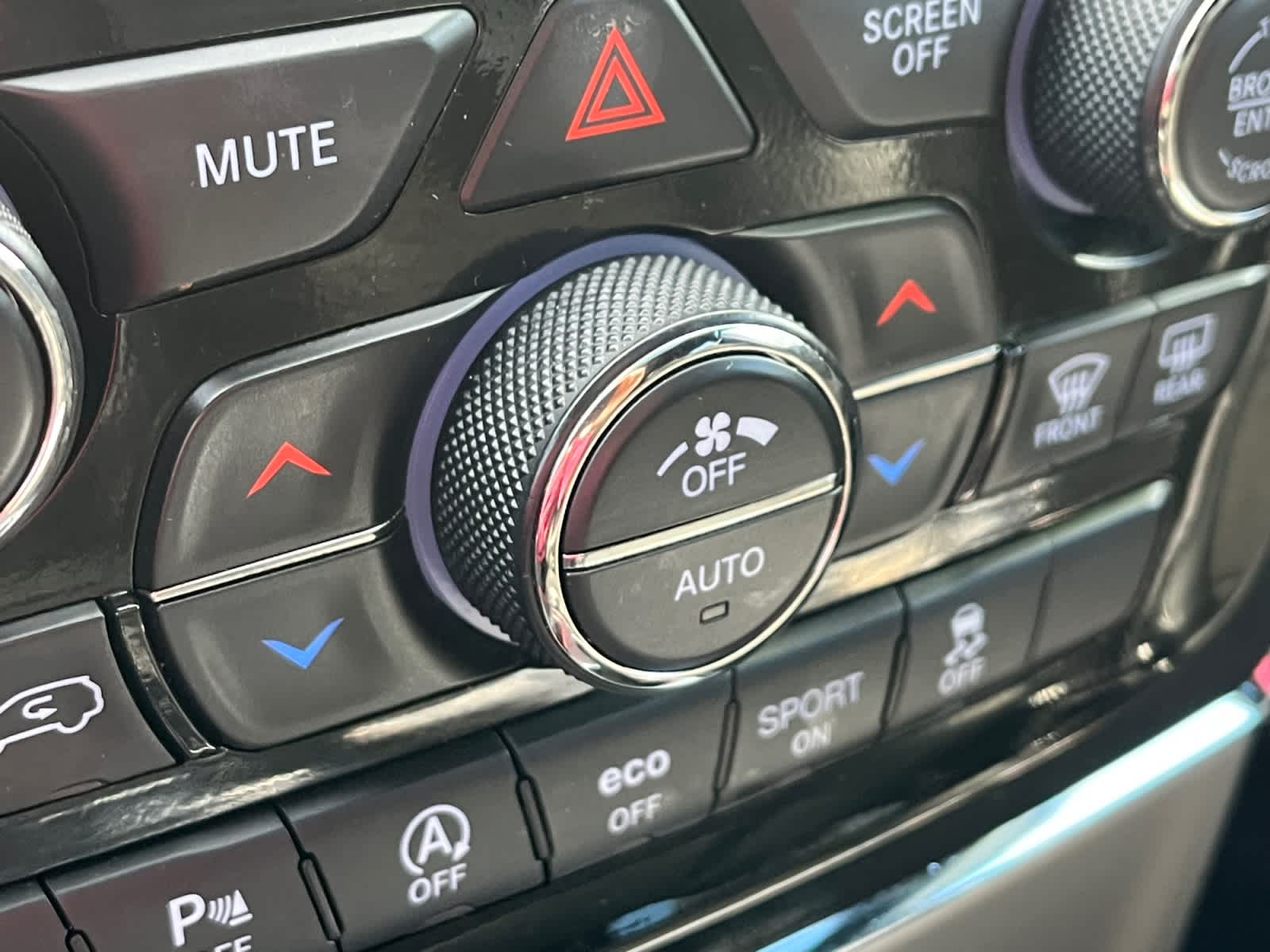 used 2022 Jeep Grand Cherokee WK car, priced at $25,074