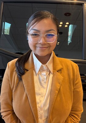 Staff member Soniayh Suong from ID_cfee86