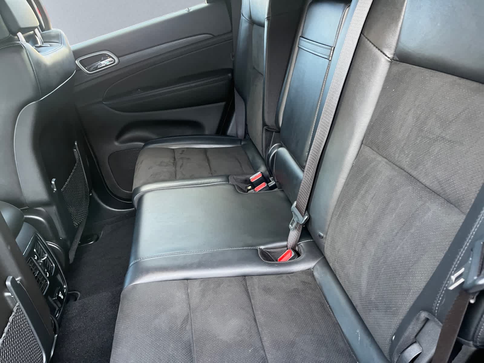 used 2020 Jeep Grand Cherokee car, priced at $23,402