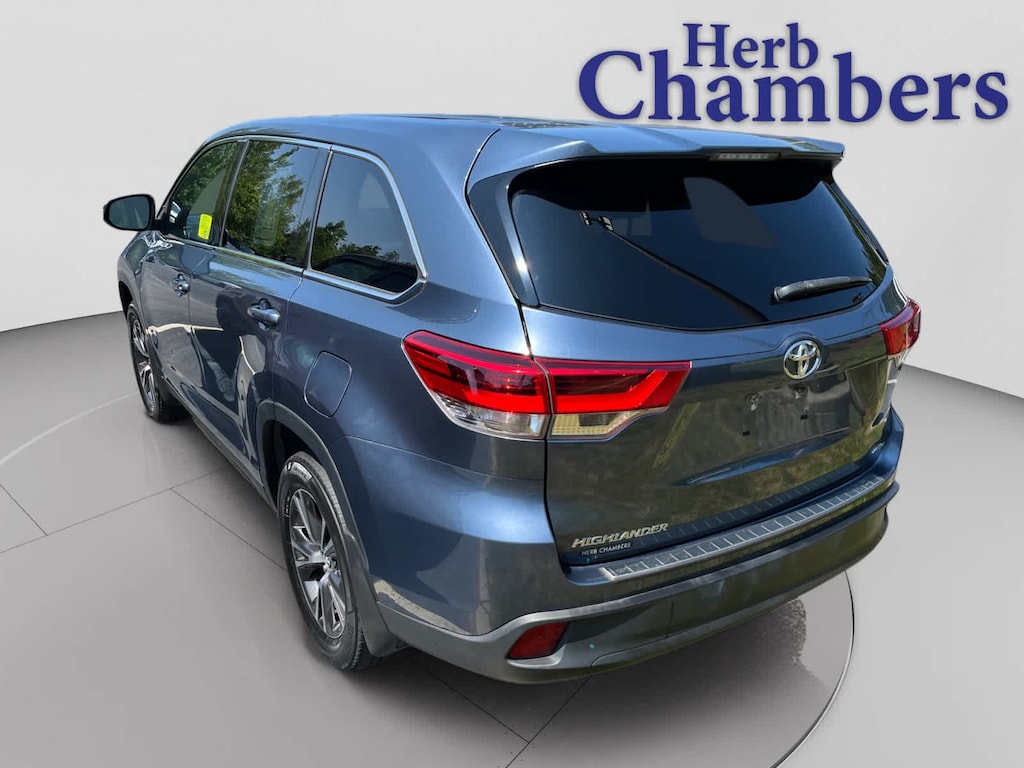 Used 2019 Toyota Highlander LE SUV