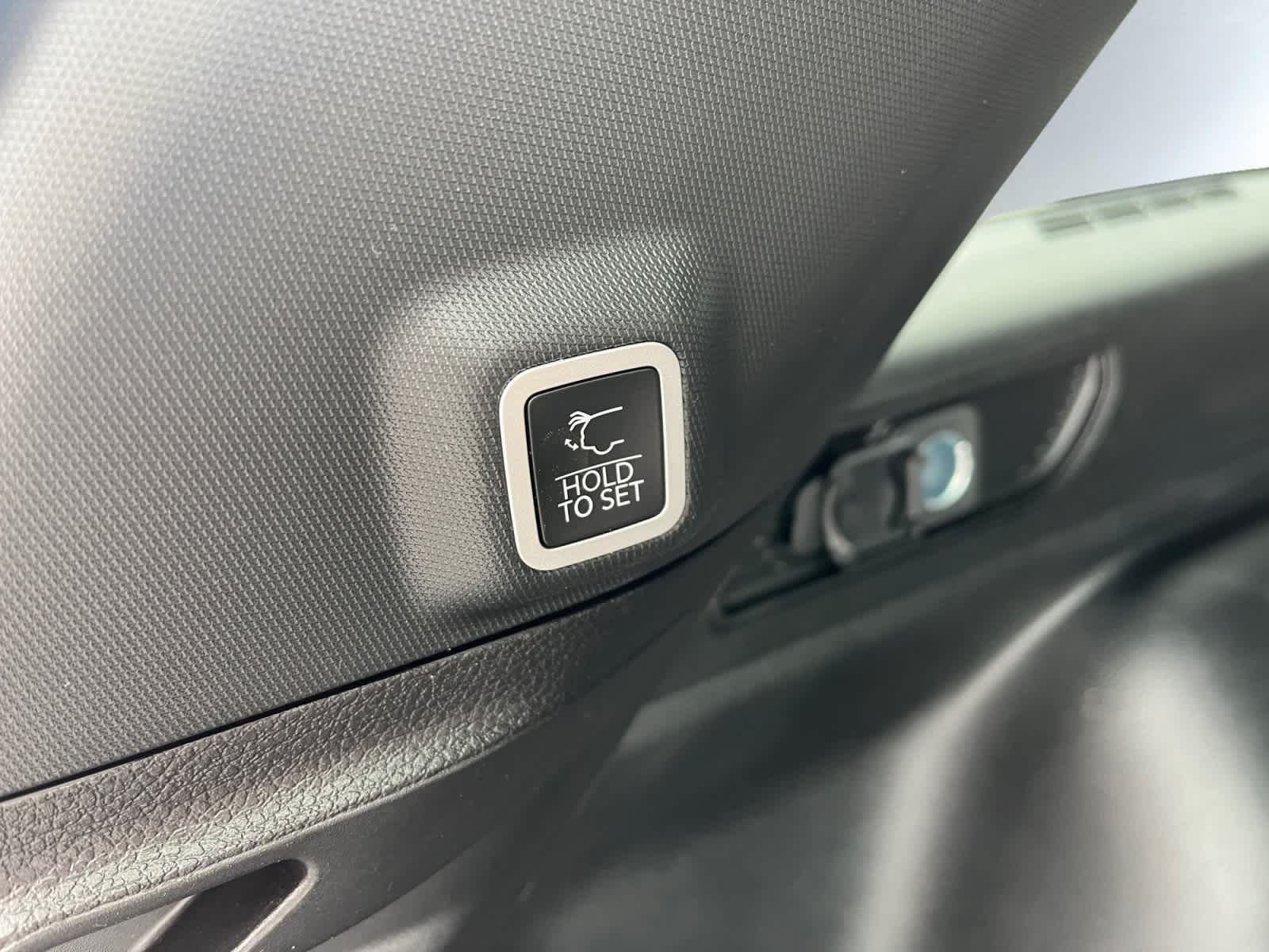 used 2024 Jeep Grand Cherokee car, priced at $33,303