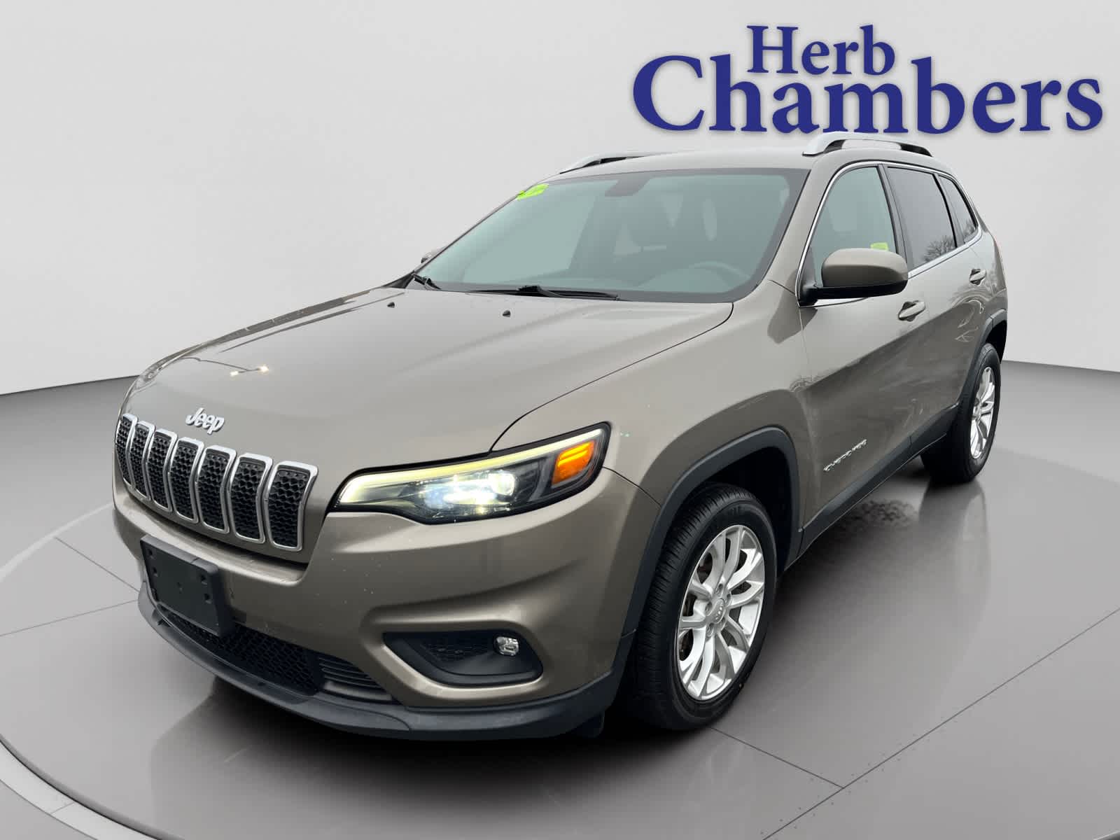 used 2019 Jeep Cherokee car, priced at $15,523