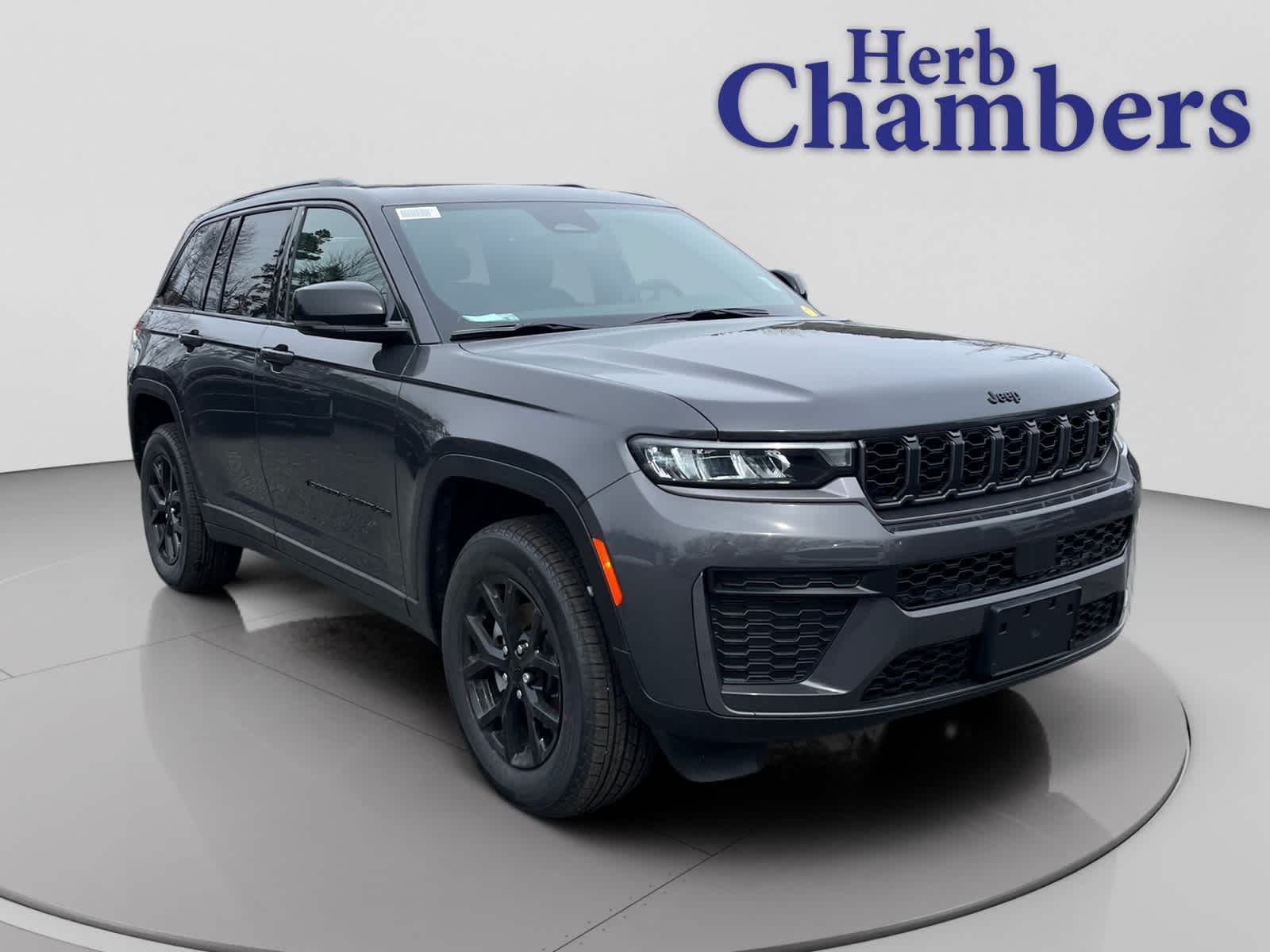 new 2026 Jeep Grand Cherokee car, priced at $46,750
