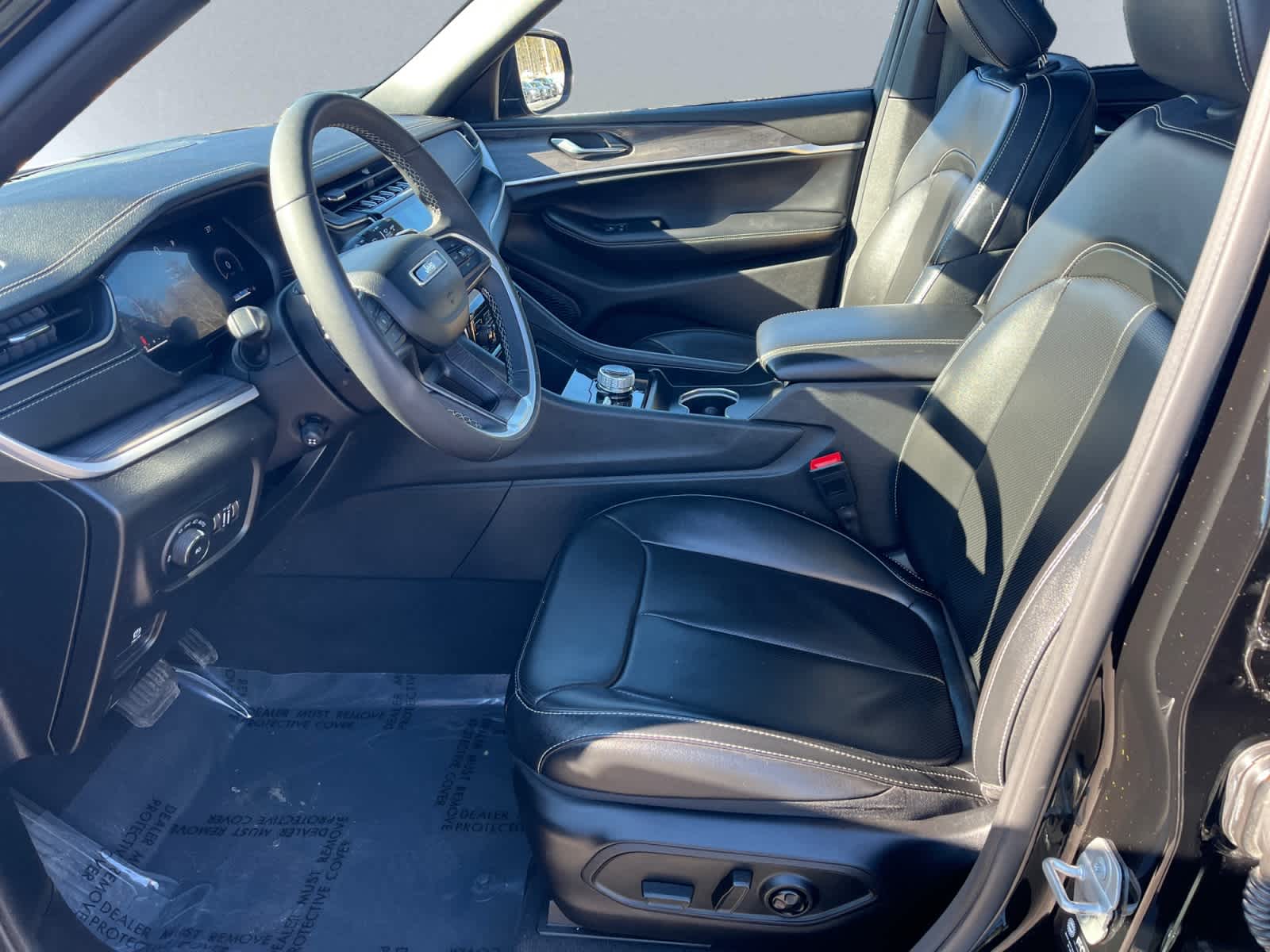 used 2024 Jeep Grand Cherokee L car, priced at $35,143