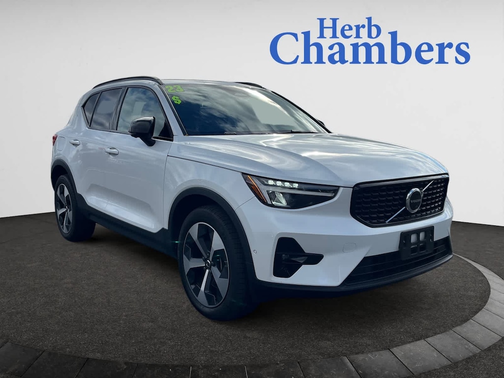Certified 2023 Volvo XC40 Plus Dark Theme SUV