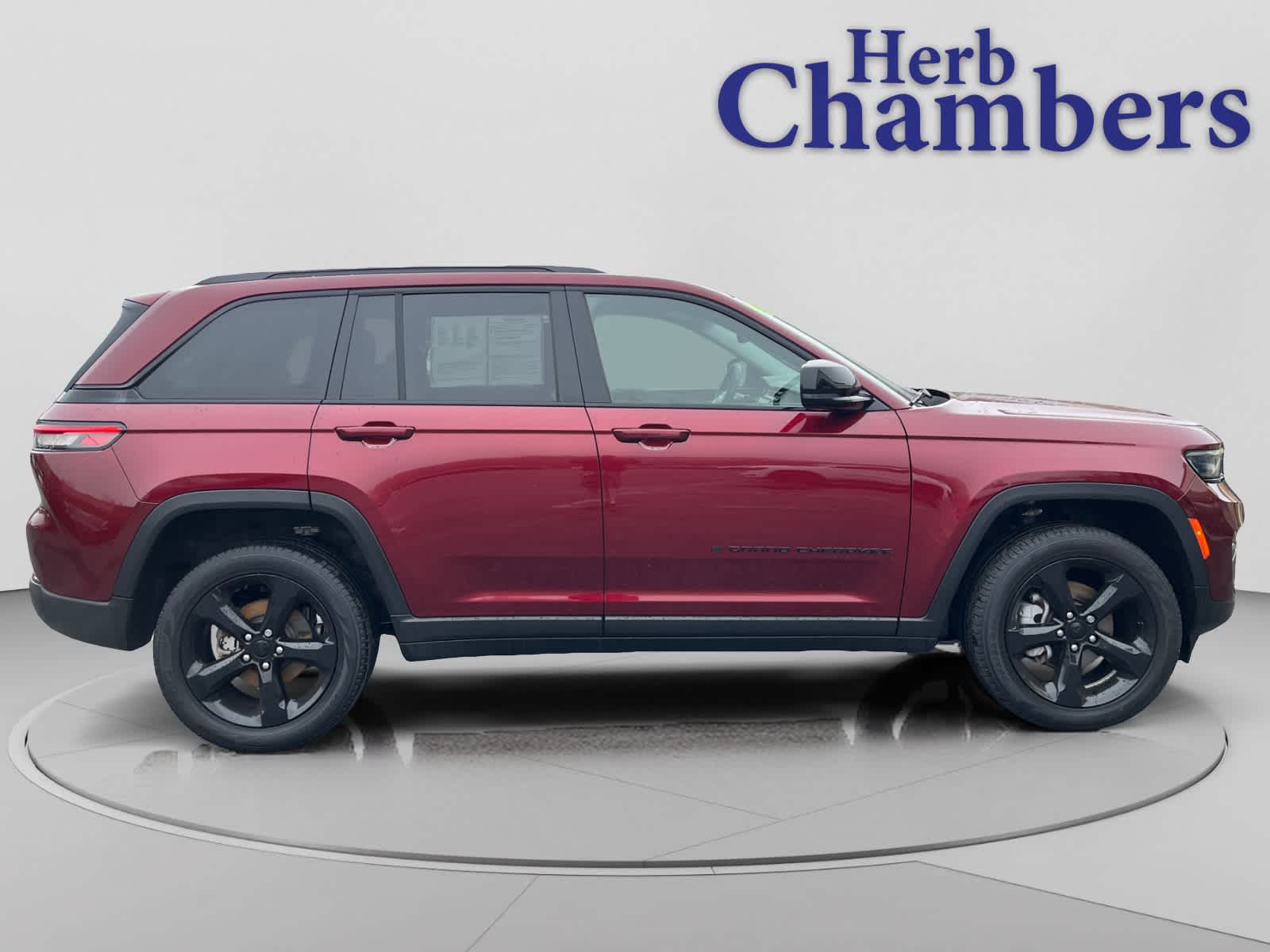 used 2023 Jeep Grand Cherokee car, priced at $33,131