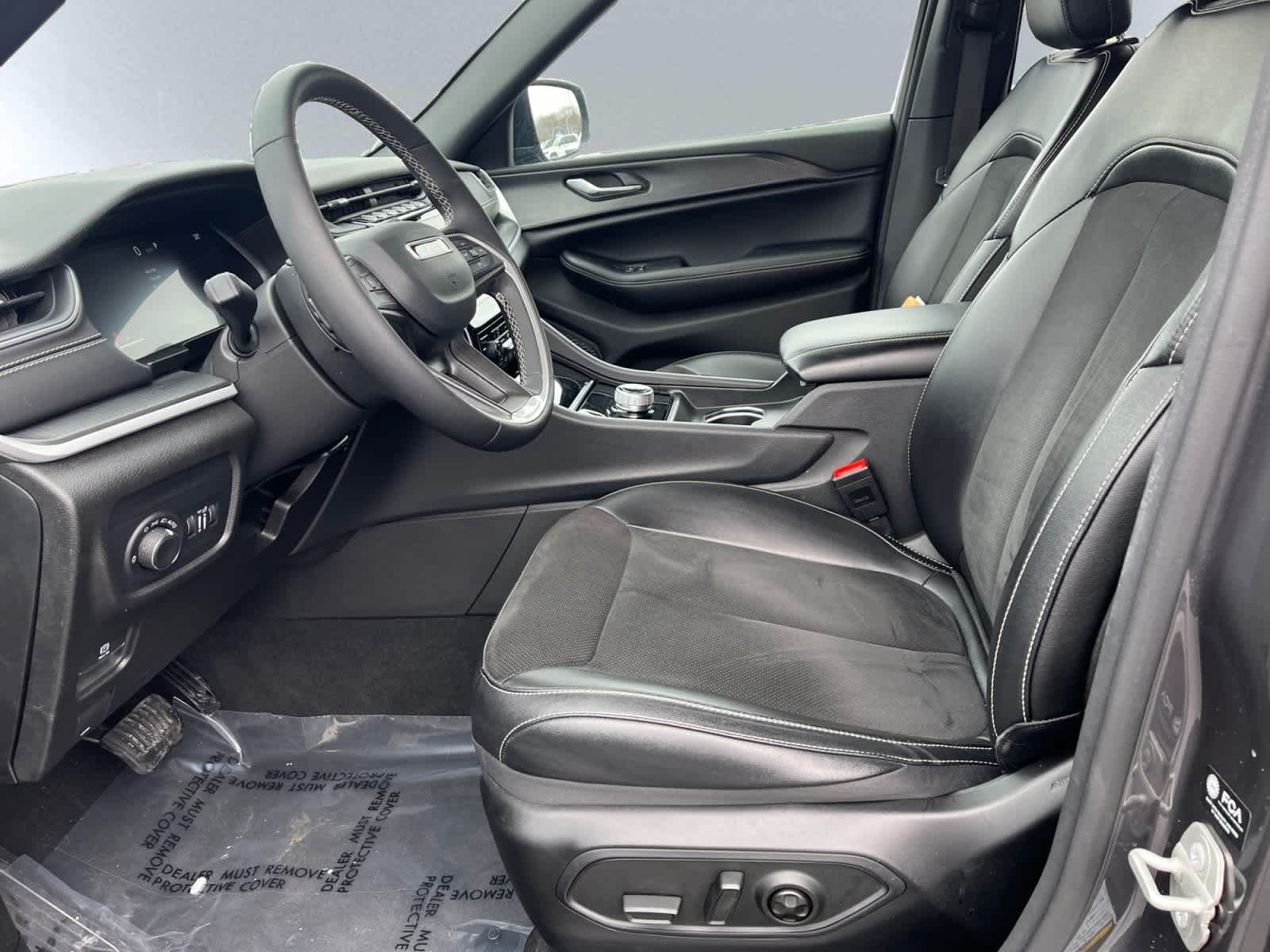 used 2024 Jeep Grand Cherokee car, priced at $33,303