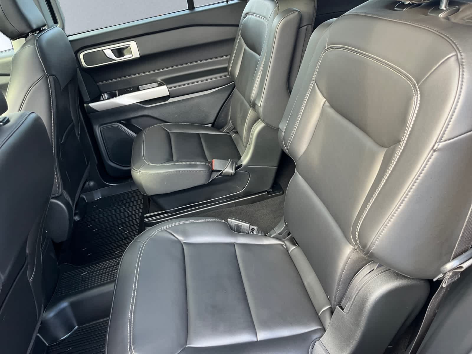 used 2024 Ford Explorer car, priced at $33,925