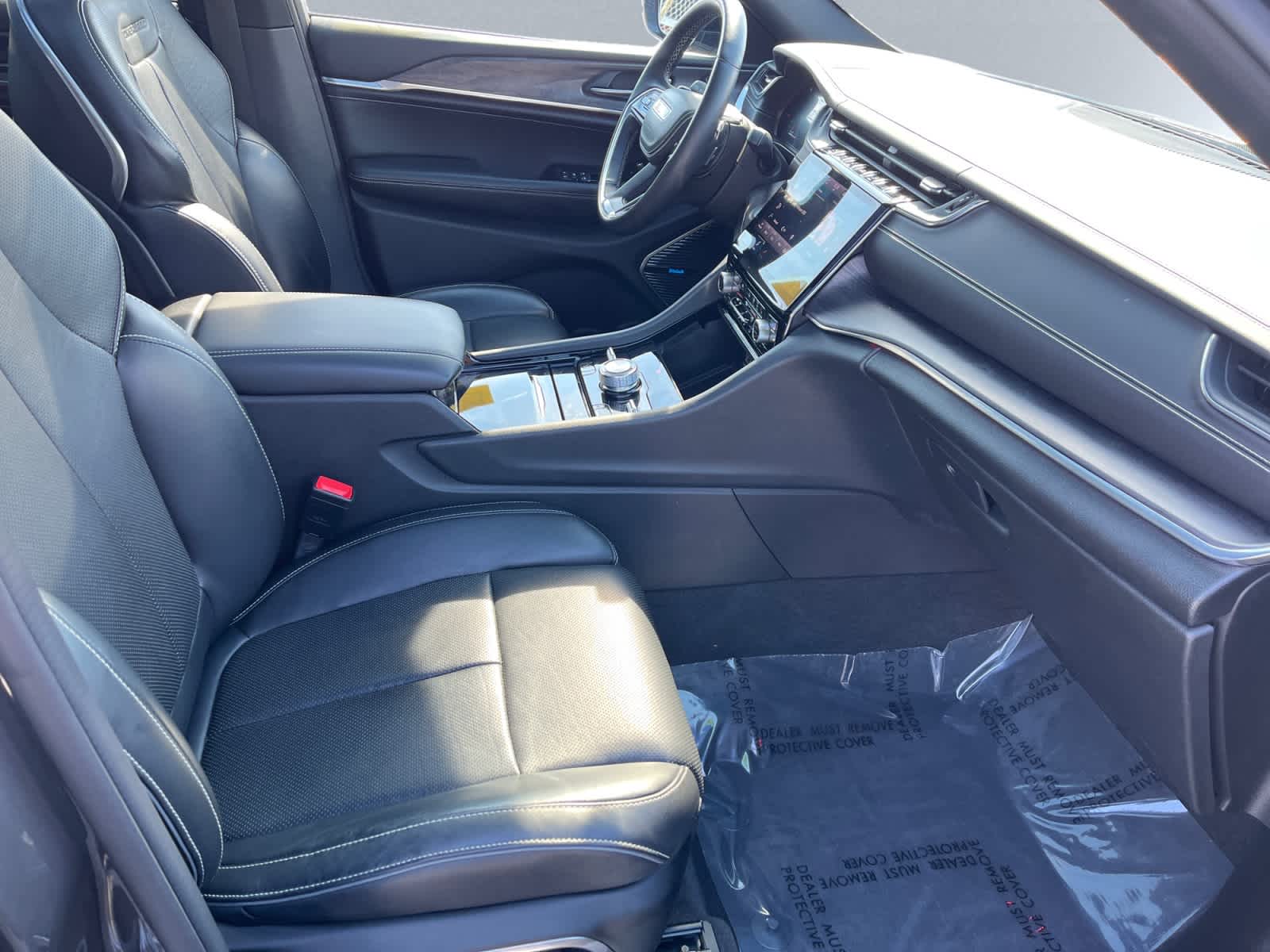 used 2022 Jeep Grand Cherokee car, priced at $32,648