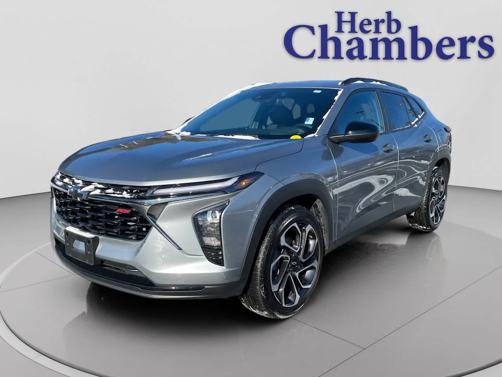 Used 2025 Chevrolet Trax 2RS SUV