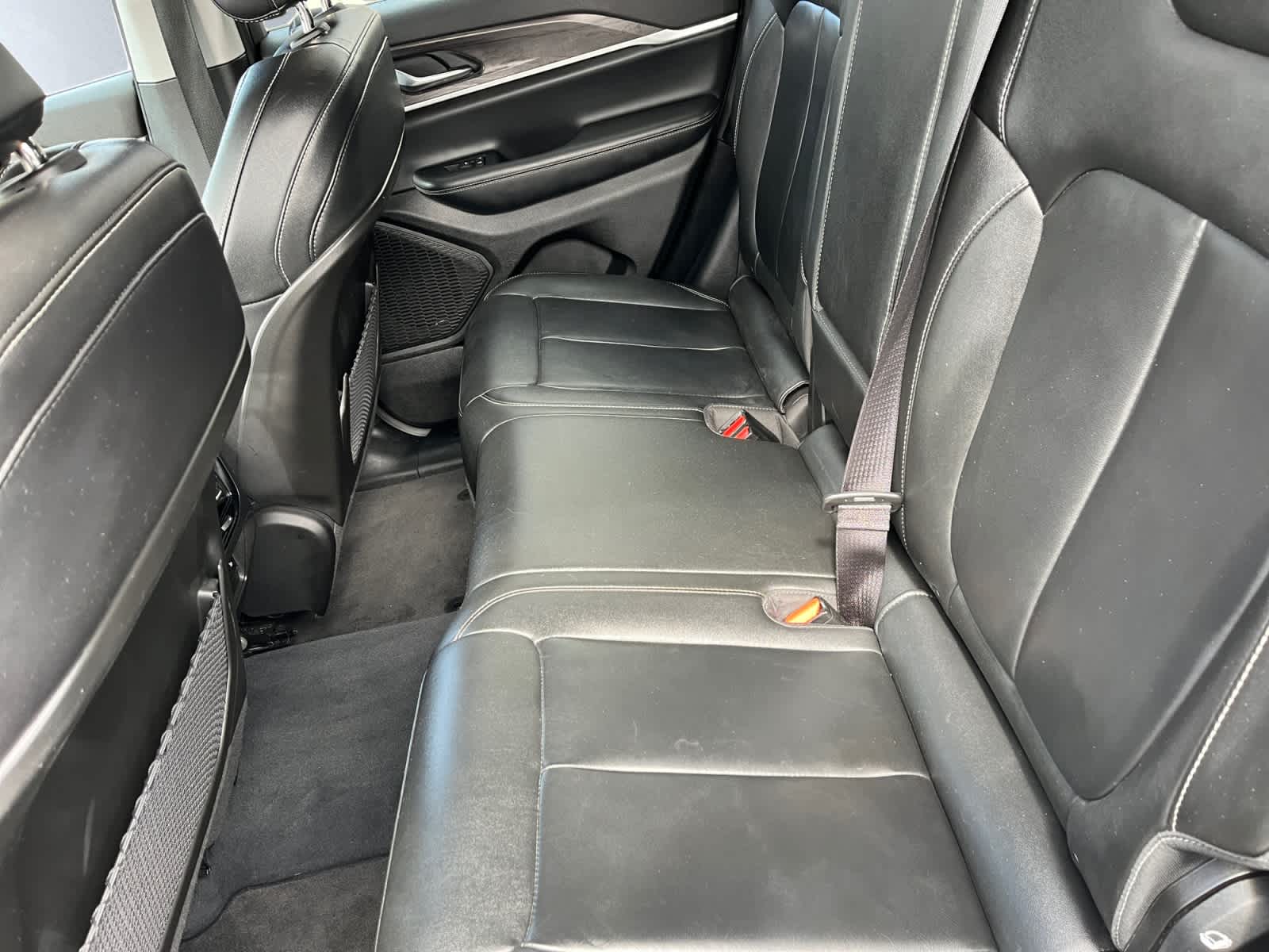 used 2023 Jeep Grand Cherokee car, priced at $28,384