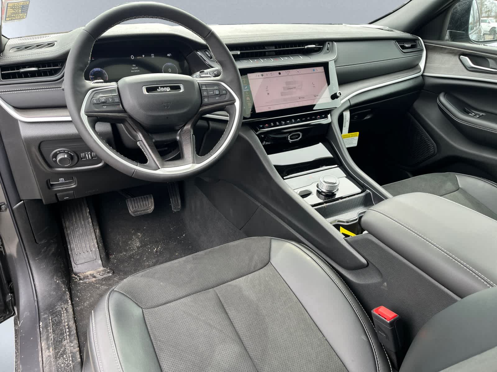 new 2026 Jeep Grand Cherokee car, priced at $46,750