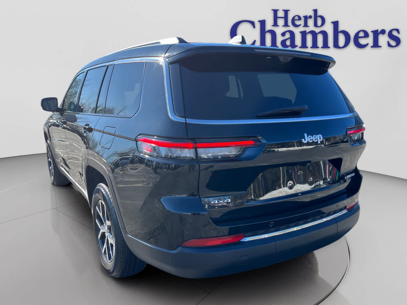 used 2024 Jeep Grand Cherokee L car, priced at $35,143