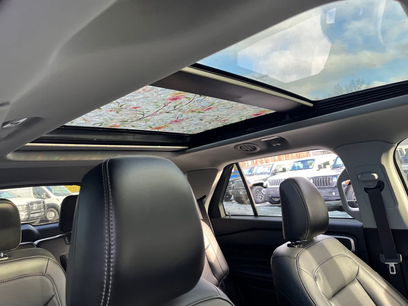 used 2024 Ford Explorer car, priced at $33,925