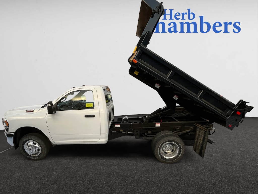 New 2024 Ram 3500 Chassis Cab 3500 TRADESMAN CHASSIS REGULAR CAB 4X4 60' CA Pickup