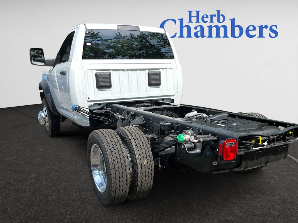 New 2024 Ram 5500 Chassis Cab 5500 TRADESMAN CHASSIS REGULAR CAB 4X4 60' CA Pickup