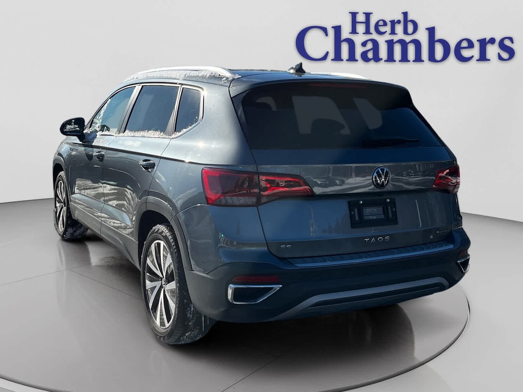Used 2023 Volkswagen Taos SE SUV