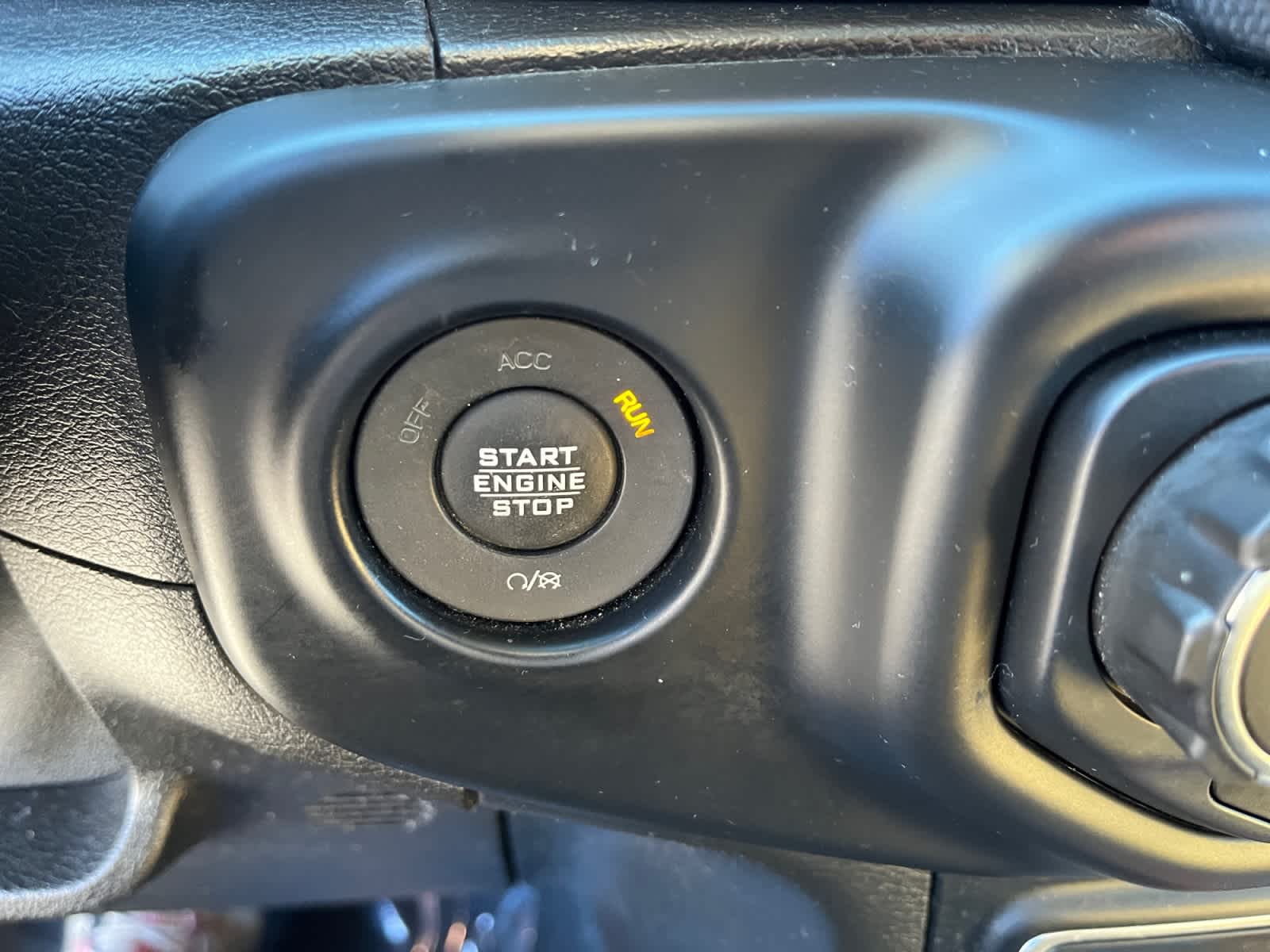 used 2019 Jeep Wrangler Unlimited car, priced at $23,330