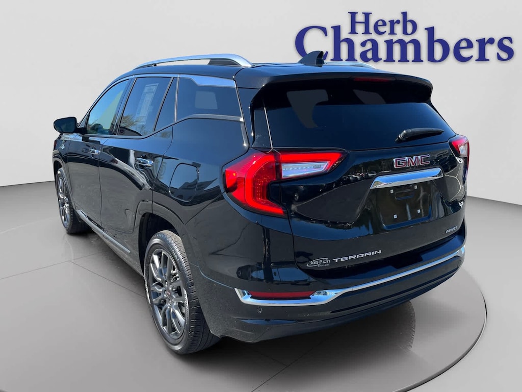 Used 2024 GMC Terrain Denali SUV