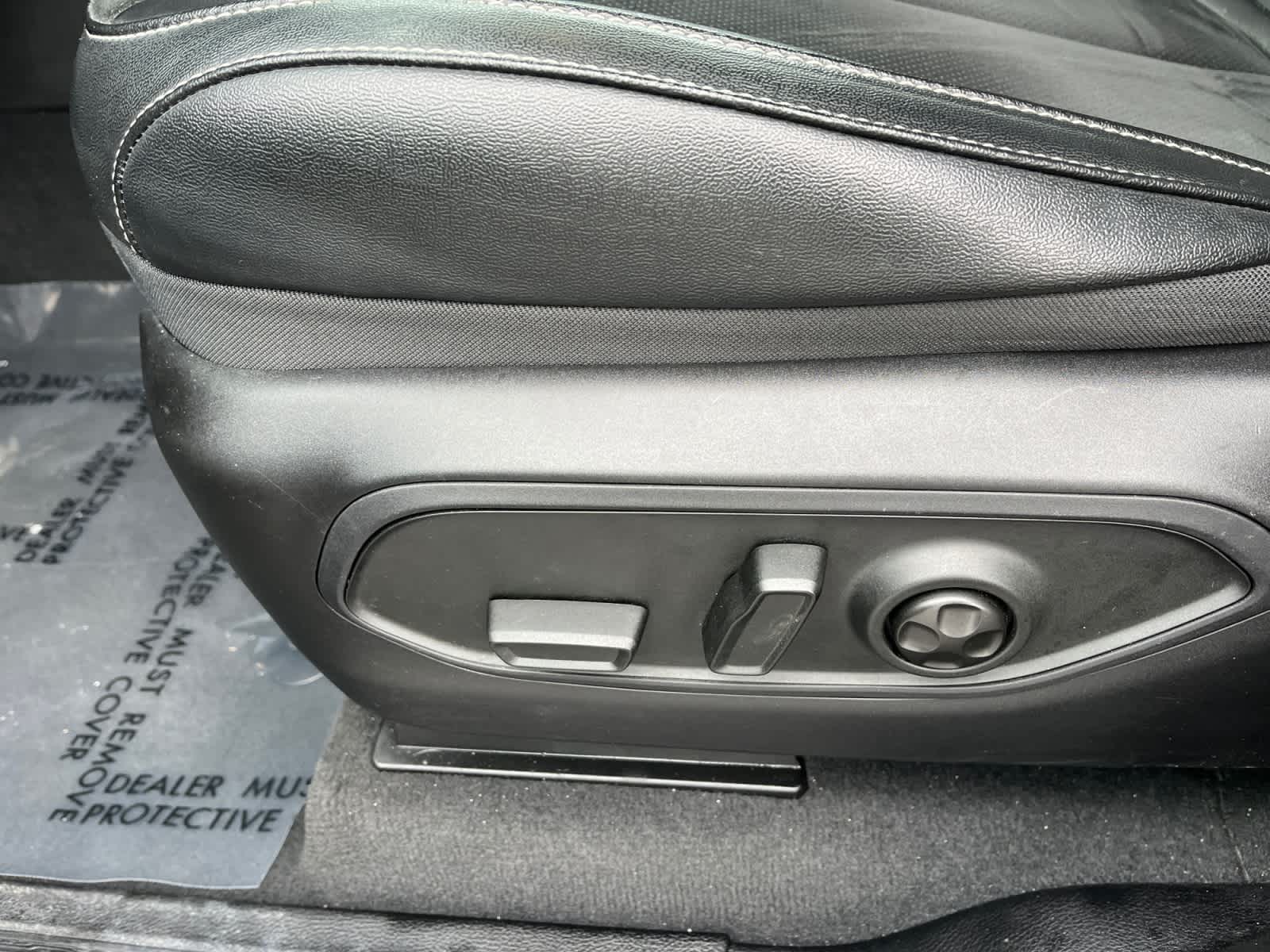 used 2024 Jeep Grand Cherokee car, priced at $33,303