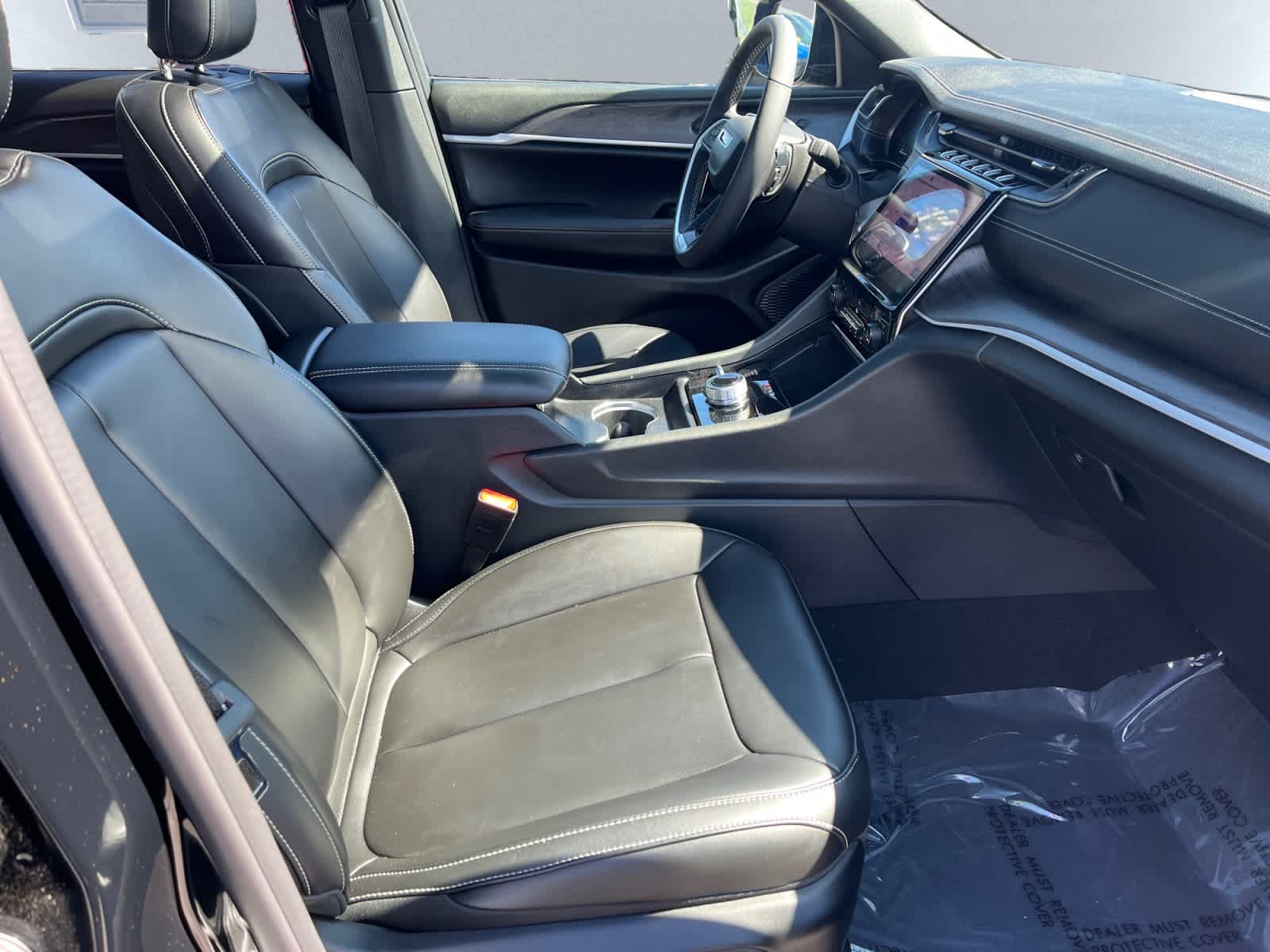 used 2025 Jeep Grand Cherokee car, priced at $41,729