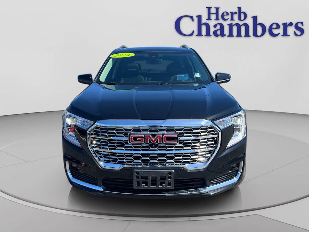 Used 2024 GMC Terrain Denali SUV