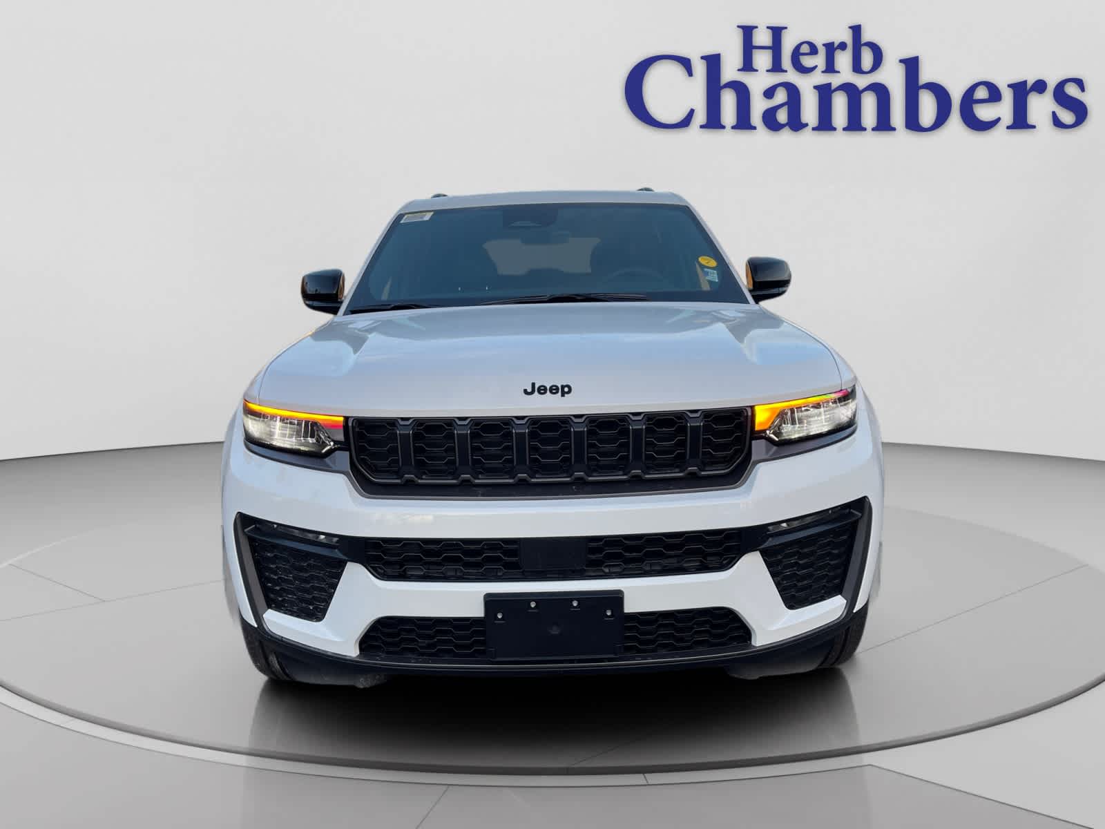 new 2026 Jeep Grand Cherokee car, priced at $50,210