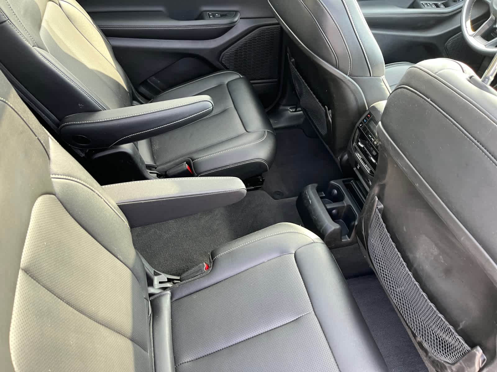 used 2024 Jeep Grand Cherokee L car, priced at $35,039