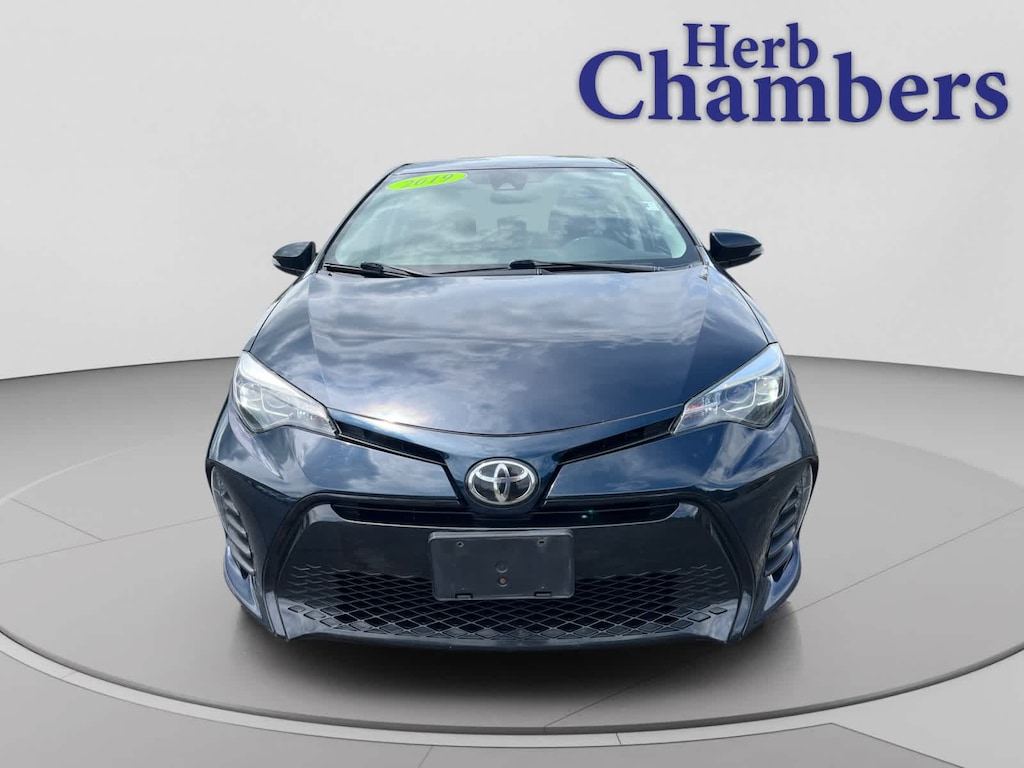 Used 2019 Toyota Corolla SE Sedan